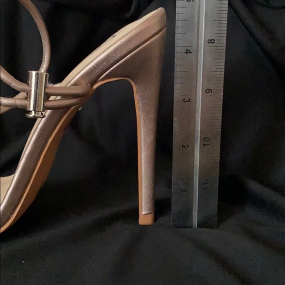 Heels - Picture 3 of 4
